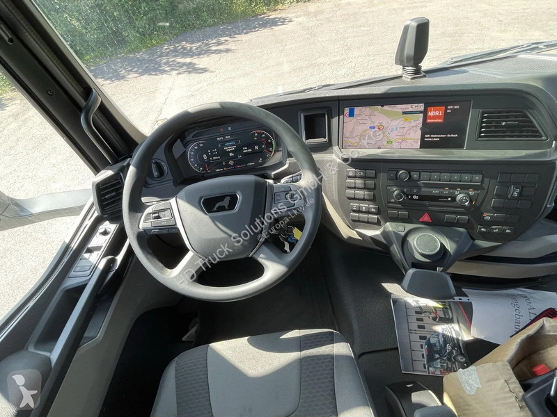 Lastbil MAN 26.520 MAN  26.520 6X2-4 LL CC Euro...