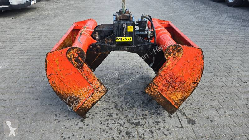 Kamion Volvo 460