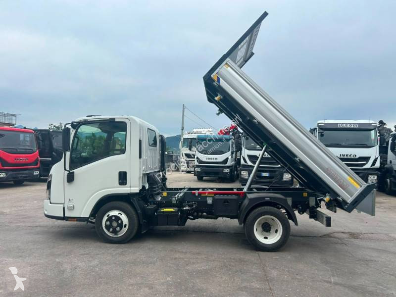 Kamion Isuzu
