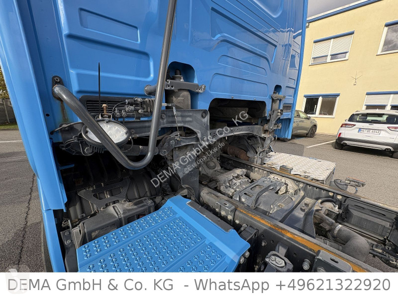 Vrachtwagen Scania R...