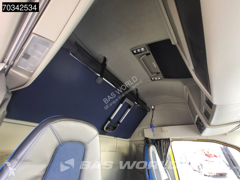 Teherautó Volvo 460 6X2 LNG COMBI Sliding roof...