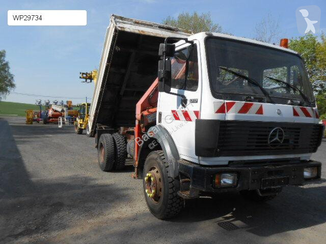 Kamion Mercedes Allradkipper mit Kran MB AK