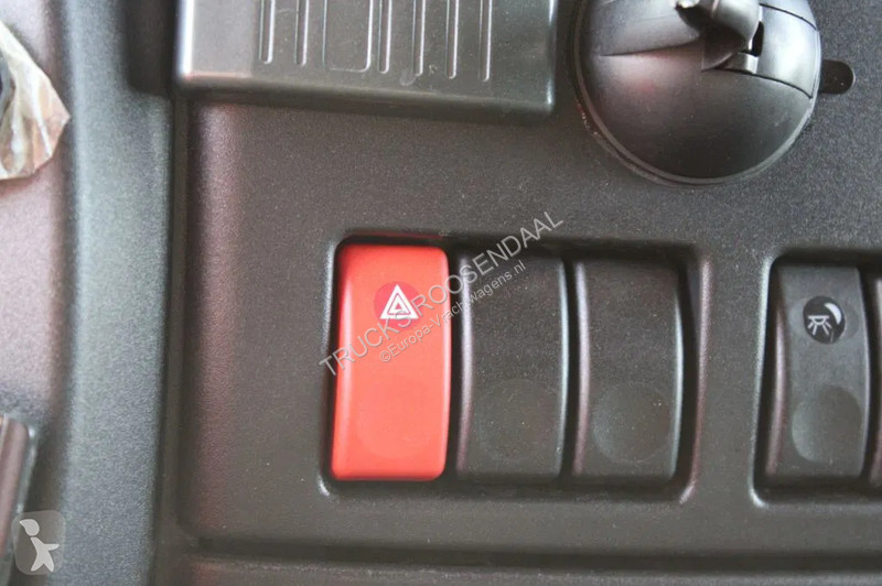 Kamion DAF 220 + lift + euro 5