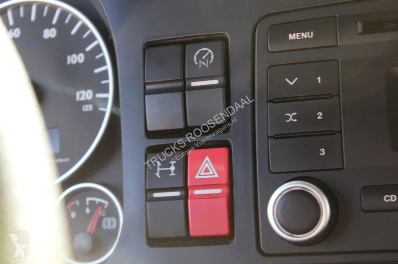 Kamion MAN 8.220 + MANUAL
