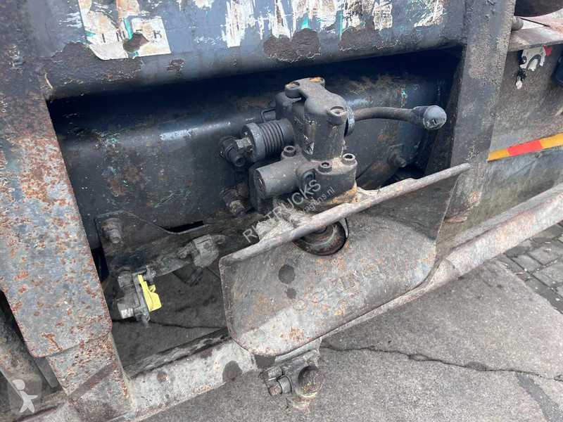 Camion DAF 85380 6X2 + MKG 141 A2 CRANE + 20...
