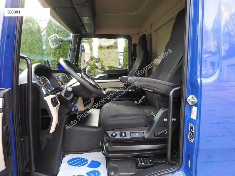 Camion MAN TGL 12.220 KONTENER WINDA 18 PALET...