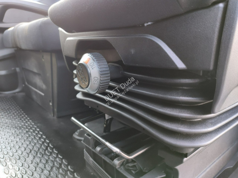 Camião Iveco 70C18 Mroźnia Ściana Grodziowa...