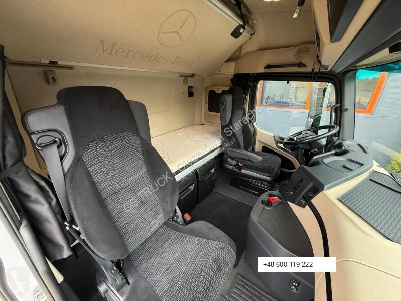 شاحنة Mercedes 2545