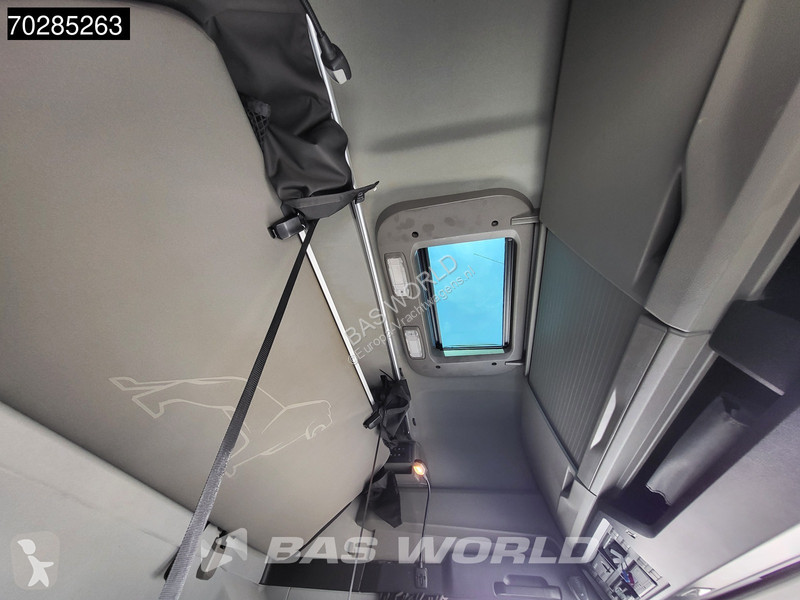 Kamion MAN 26.470  6X2 21 Tonnes VDL hooklift...