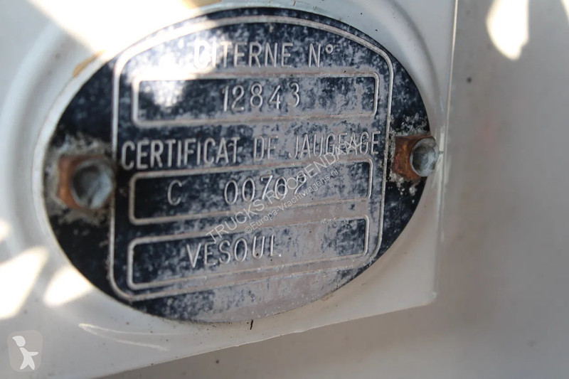Kamion Renault 250 + 2 COMP + 6180liter + euro...