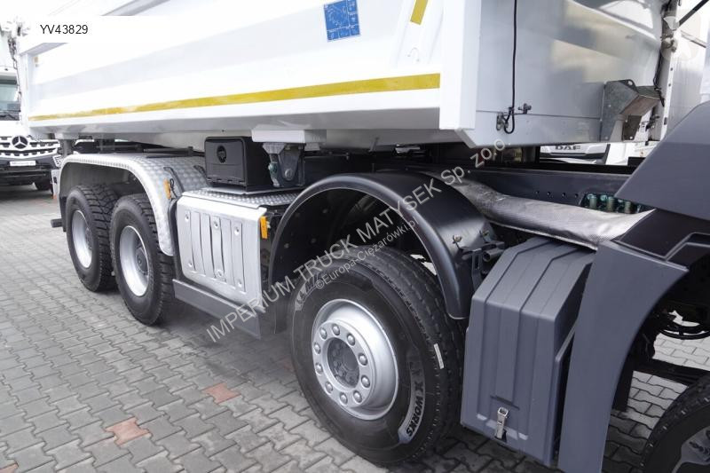 Camion Mercedes 3243