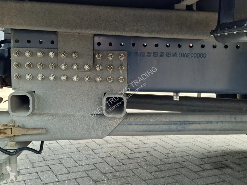 Kamion Scania 410 Highline 6x2 - Curtain sider...