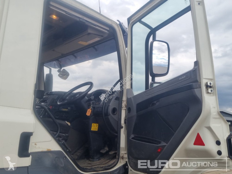 Camião  CF400