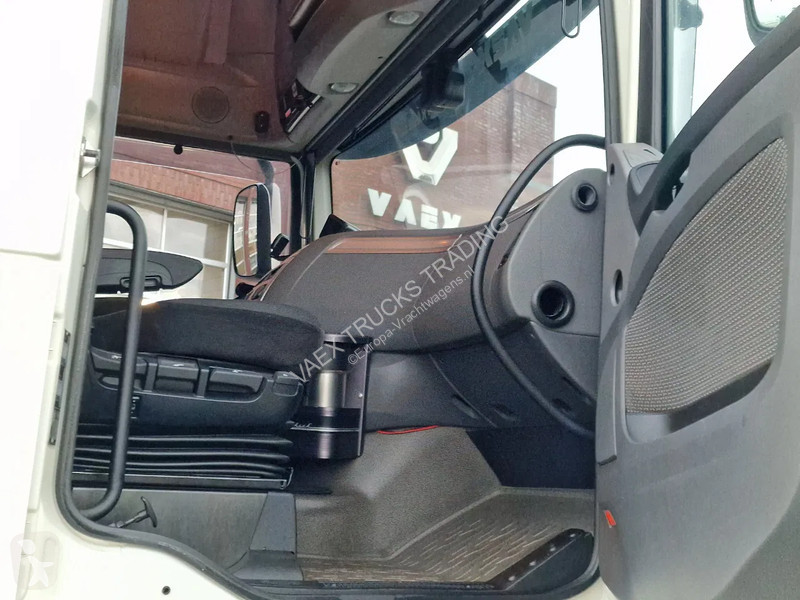 شاحنة DAF 440 SuperSpaceCab 6x2*4 - 2 deck...