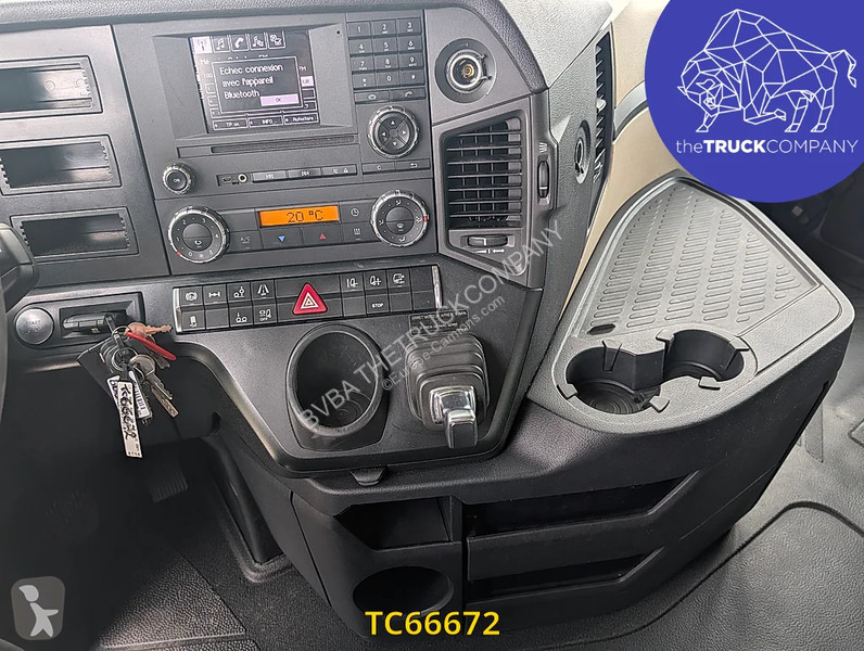 شاحنة Mercedes 2548