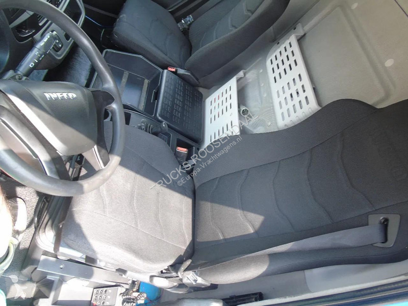 شاحنة Iveco 120E21 euro 6 + lift + lot in stock