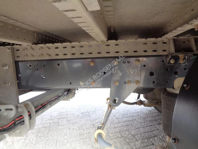 شاحنة Iveco 80EL21 Manual + Euro 6 + Dhollandia...