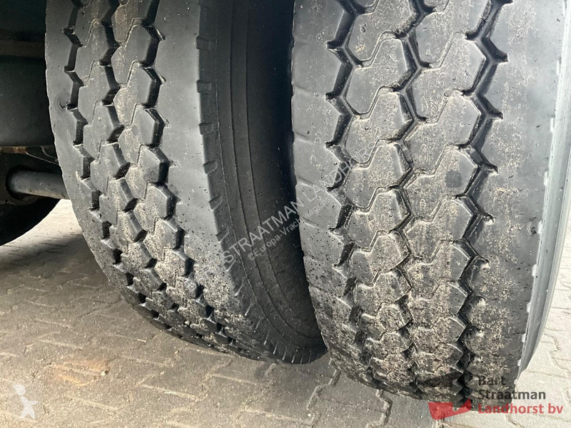 Lastbil Ginaf X6 4142 CF 8x2 Euro 6 met 18m3...