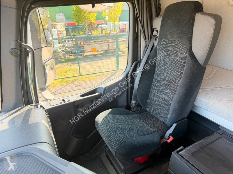 Camion Mercedes 4251 8x4 Palfinger T26A...