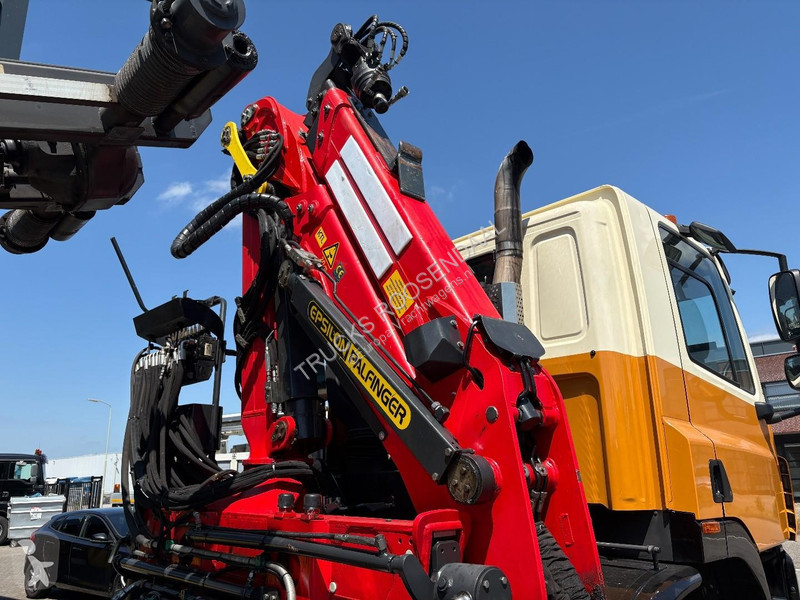 شاحنة Ginaf X 3335 S + PALFINGER E 165 Z + 6X6...