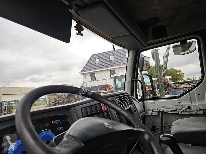 Vrachtwagen Renault MIDLUM 180 - EURO 3 -...