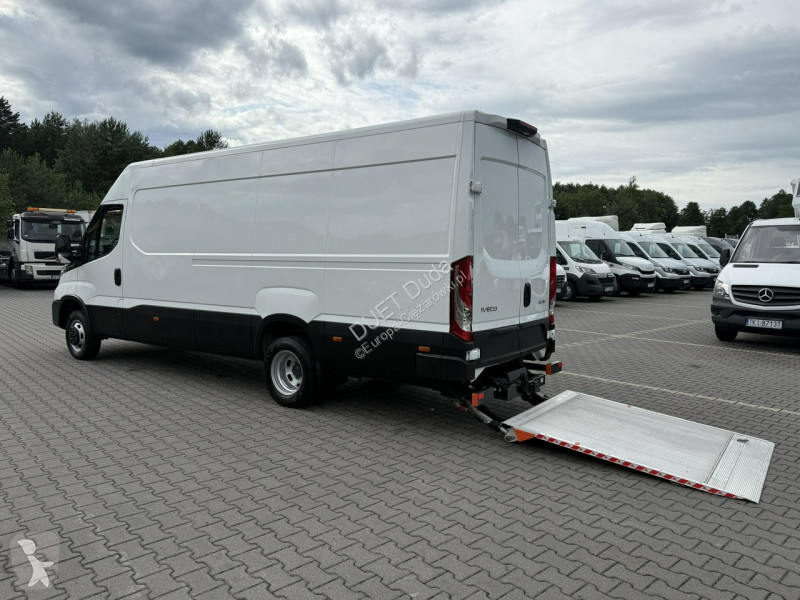 Camión Iveco 50C18 V