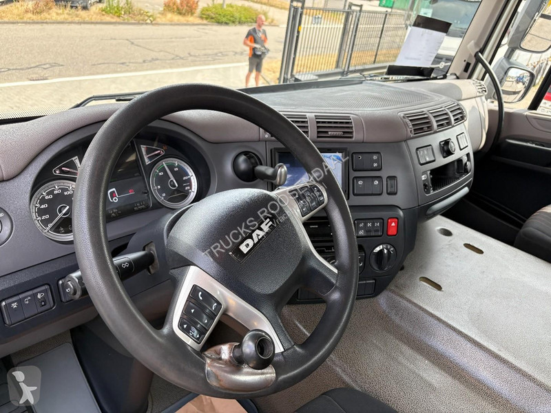 شاحنة DAF 530 + FASSI F 820 RA 6X EXT. + JIB 6X...