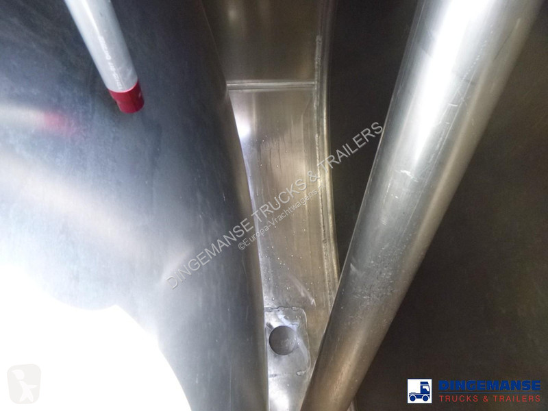 شاحنة Renault 270 4x2 fuel tank 13.7 m3 / 4 comp