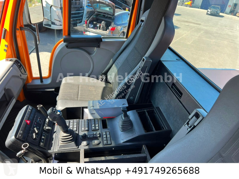 شاحنة Mercedes U423...