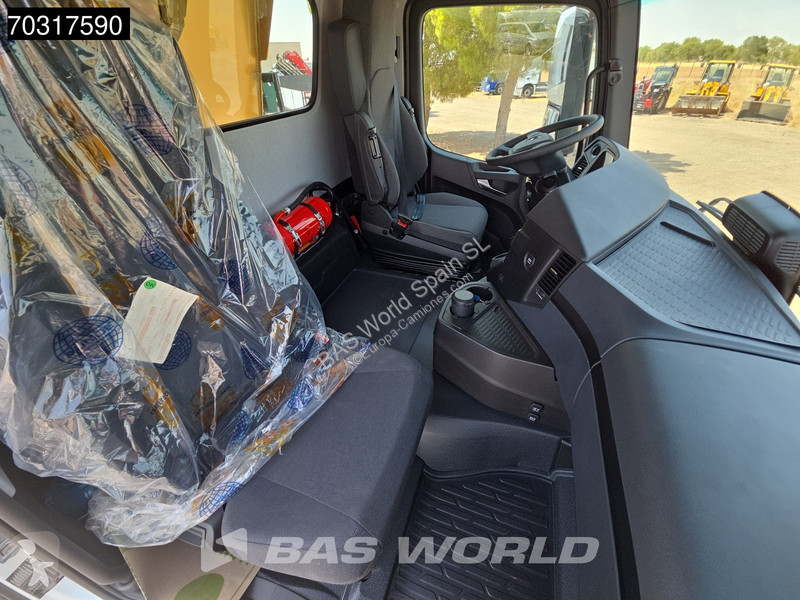 Camion Mercedes 4851 8X4 NEW!! 26m3 Tipper Full...