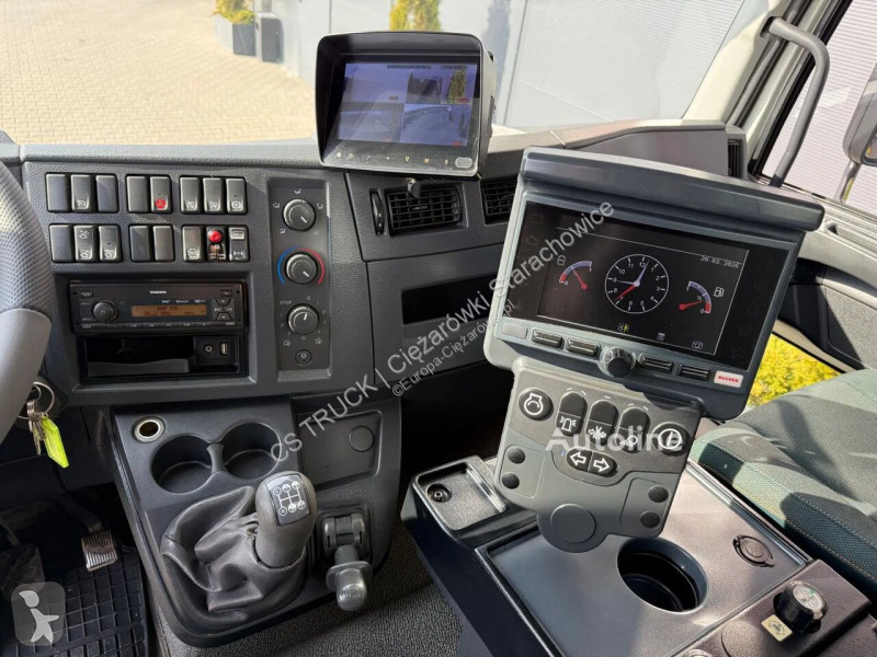 Camion Bucher Schoerling JOHNSTON VOLVO FL 15.250
