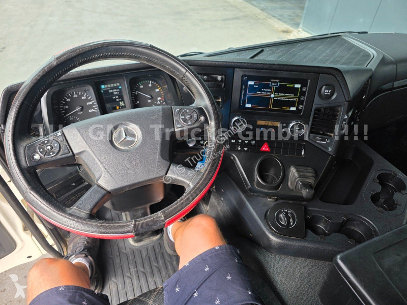 Camión Mercedes 3246 / 8X4 / AHK / Meiller...