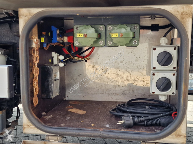 Camion Volvo 250 Thermoking T-1200R - Full air...