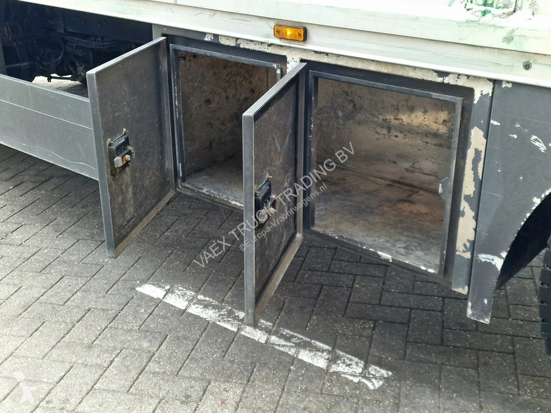 Camión Scania 4x2 - Finkl livestock 16.8M2 -...
