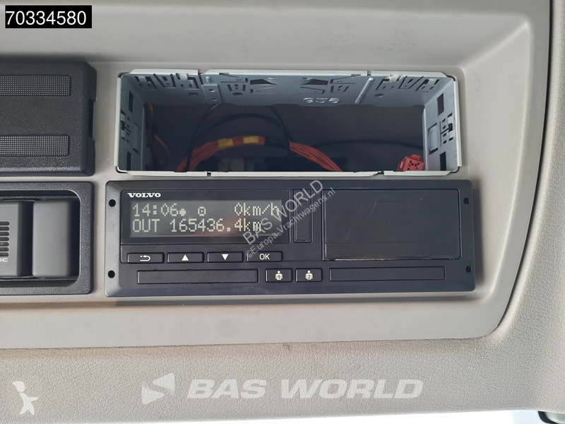 Camion Volvo 250 4X2 12tonner 1500kg...