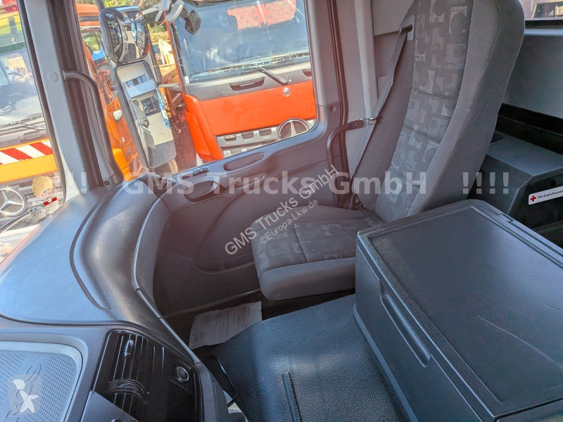 Kamion Mercedes 1841 / 4X4 ALLRAD / Kipper+Kran...