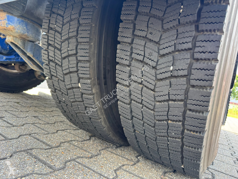 Camión Volvo 16750 6x2 Retarder Globetrotter WB...