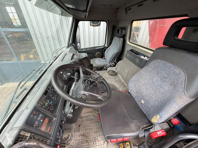 Kamion Volvo 380 6x4 Marrel Kipper