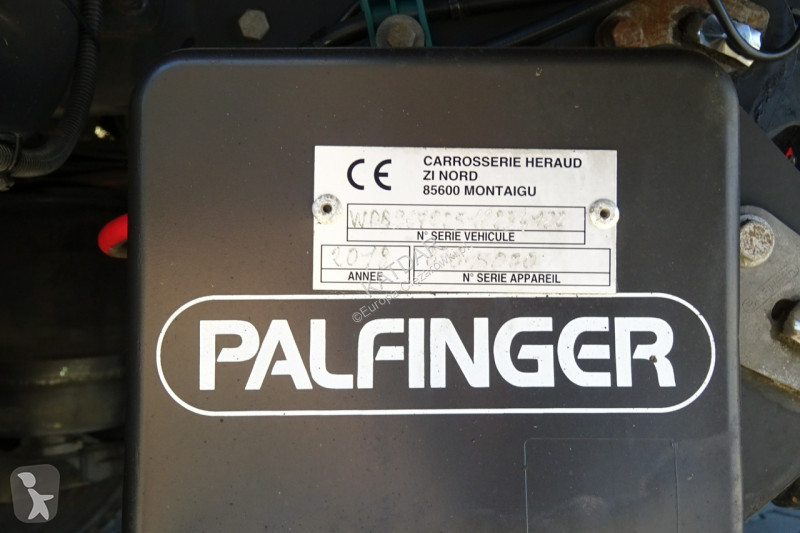Camion Mercedes 1221 Euro 6 kontener 18 palet...