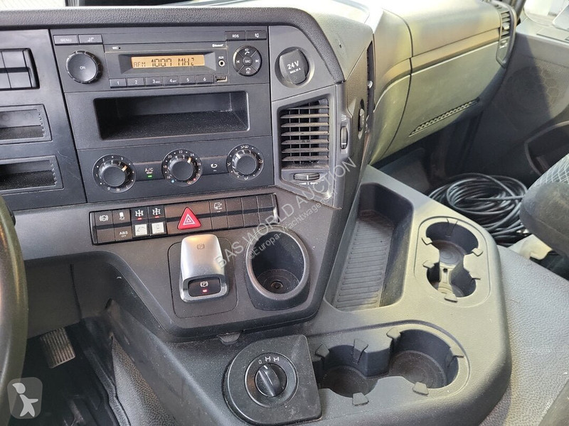 Camión Mercedes 2640
