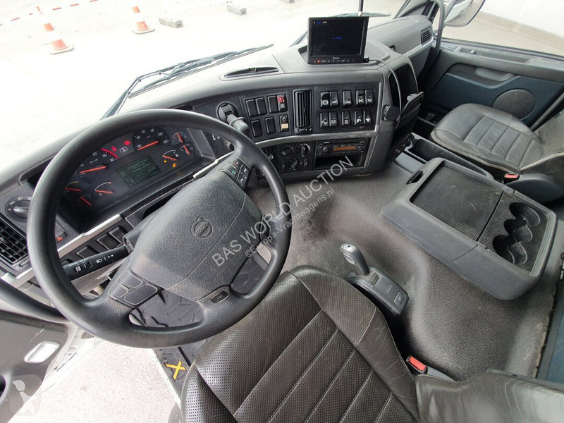 Camión Volvo 420