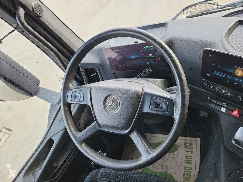Camião Mercedes 3240