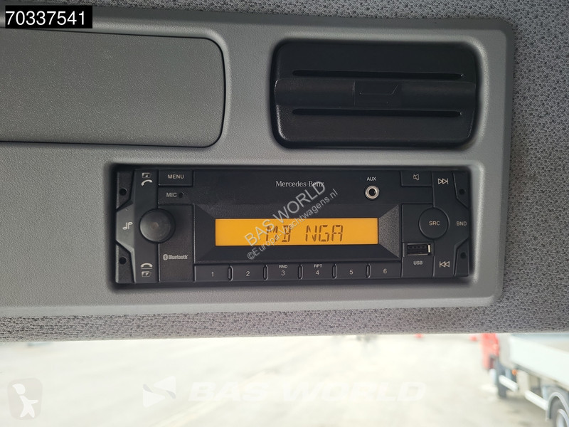 Lastbil Mercedes 1324 4X2 13t 6-Cylinder Engine...