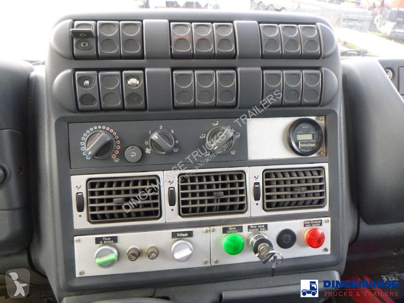 شاحنة Iveco 150E22 4x2 Euro 4 Manlift Comilev...