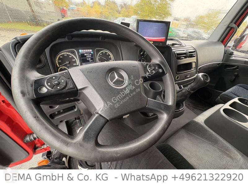 Teherautó Mercedes...