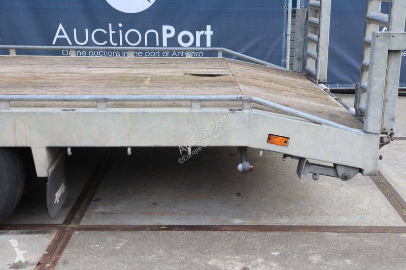 Iveco  35C18 truck