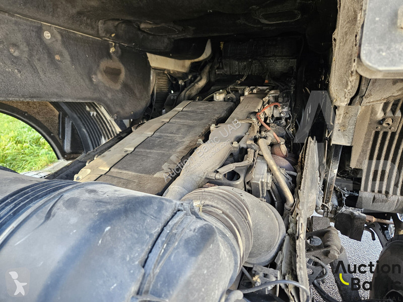 Vrachtwagen MAN 35.480