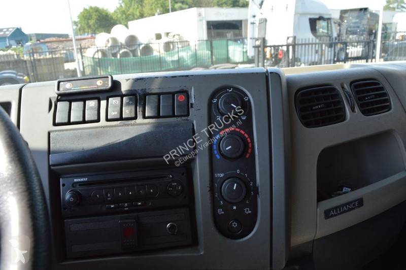 Vrachtwagen Renault 270 * MANUAL * EURO5 * 4X2 *