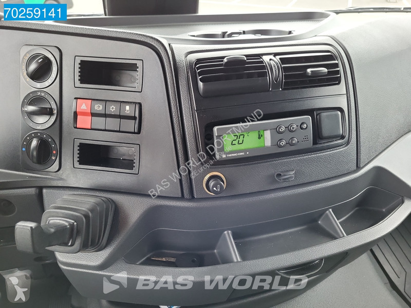 Camion Mercedes 816 4X2 7.49t Thermoking B-100...