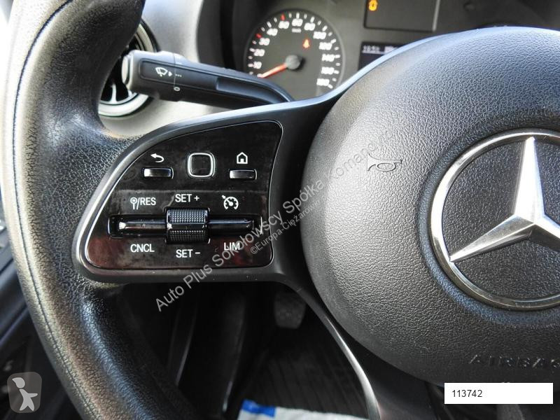 Véhicule utilitaire Mercedes SPRINTER 516...